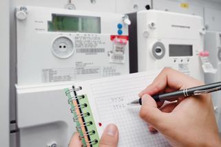 Špatně nastavená fixace energií umí zruinovat peněženku. Lidé už roky věří pravidlu, které dávno neplatí